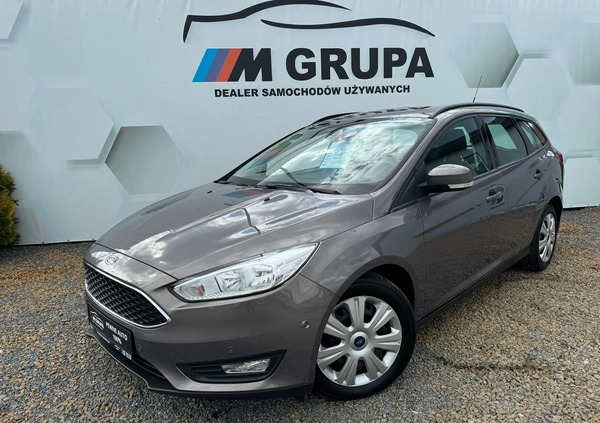 Ford Focus cena 35999 przebieg: 102000, rok produkcji 2015 z Ujście małe 379